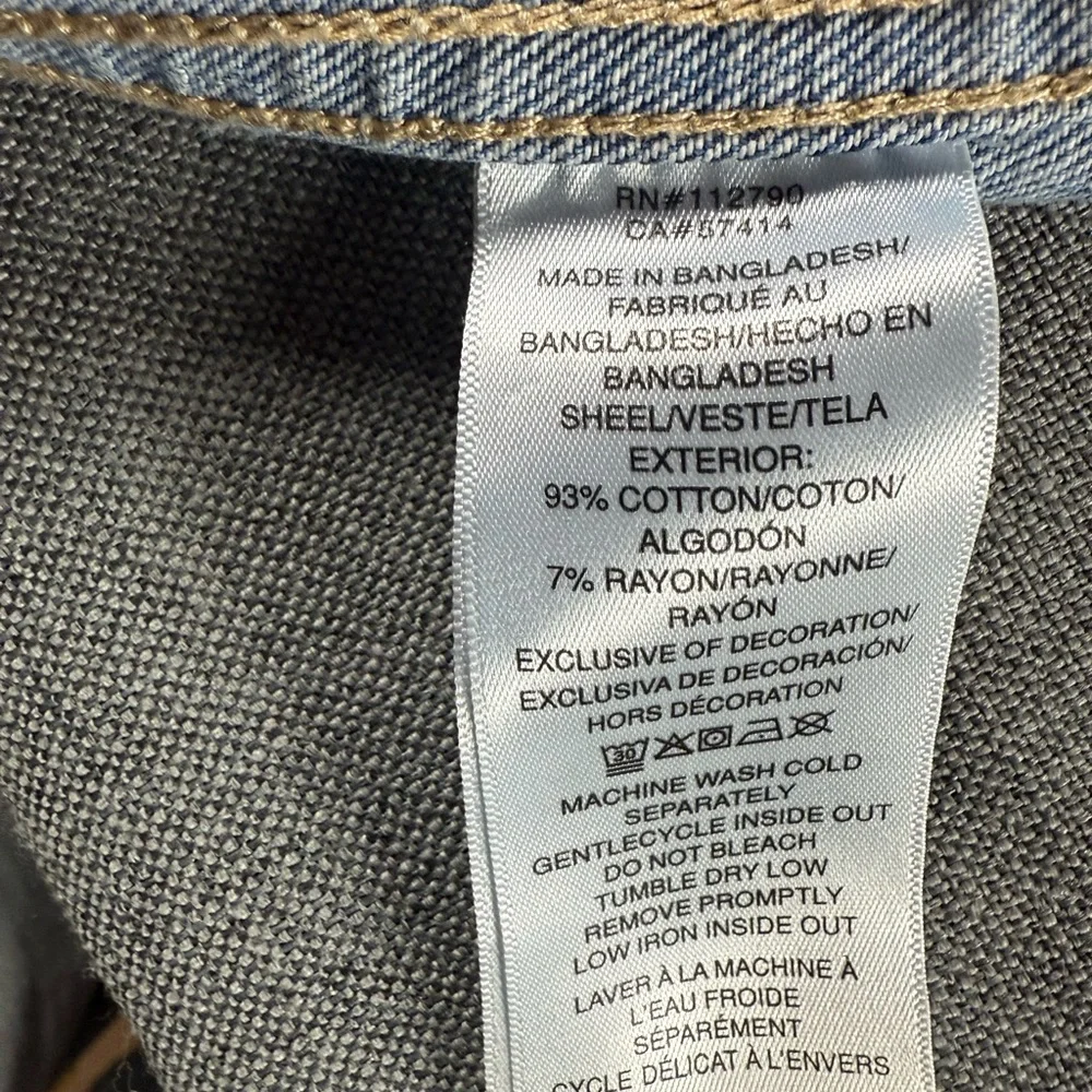 True Religion Light Blue Jesse Denim Trucker Jacket size Large‎